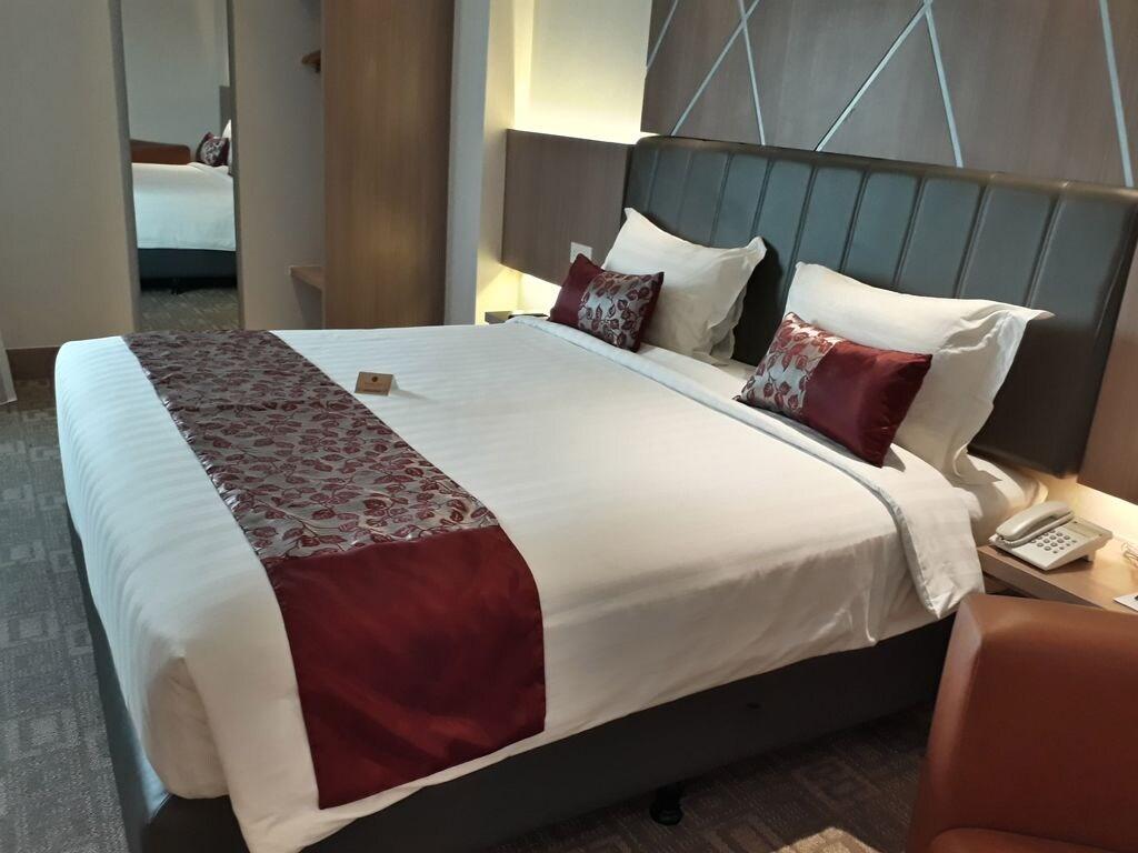 Demelia Hotel マカッサル エクステリア 写真