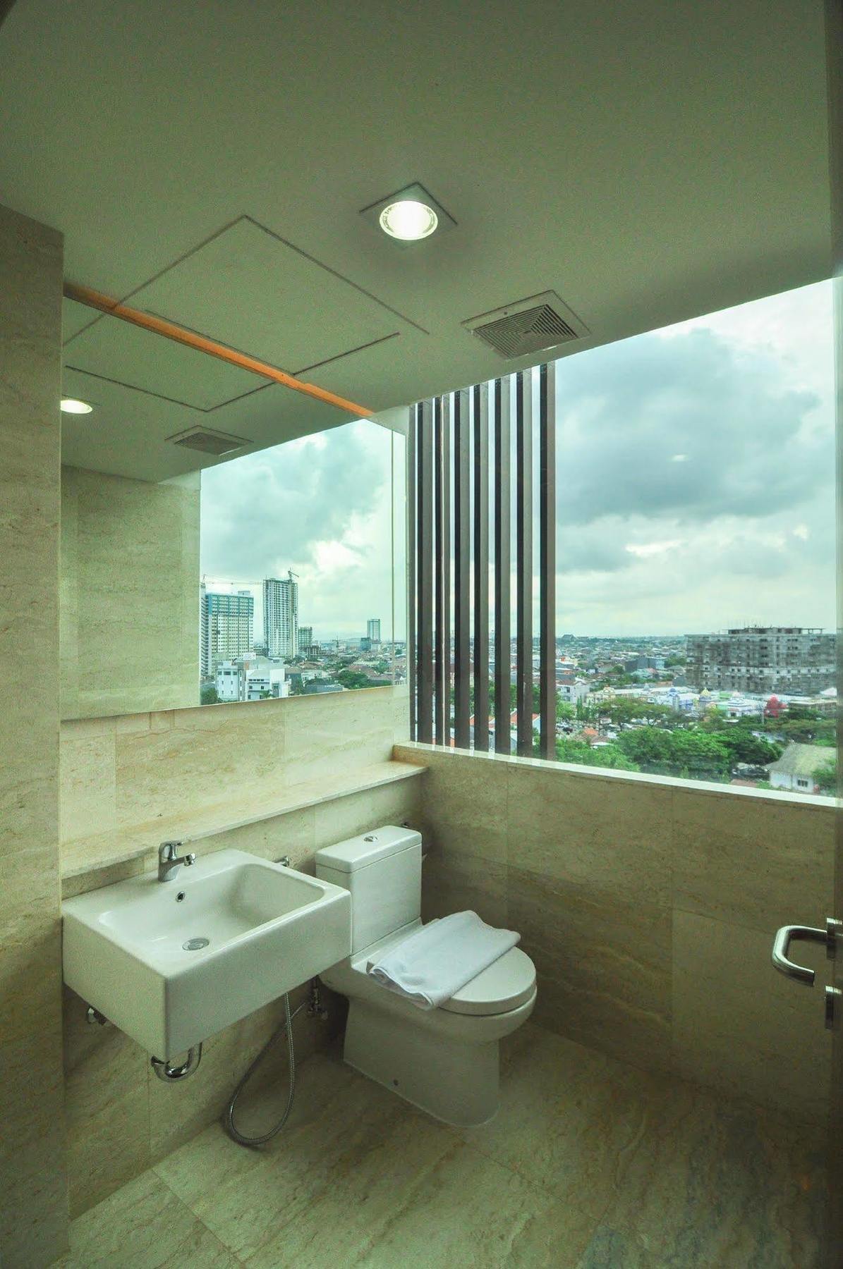Demelia Hotel マカッサル エクステリア 写真